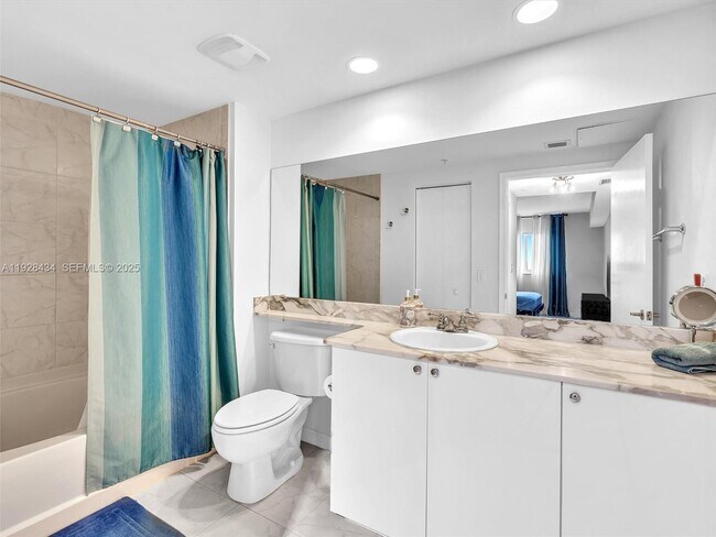 Building Photo - 18800 NE 29th Ave