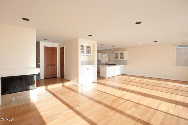 Building Photo - 3637 Ocean Dr