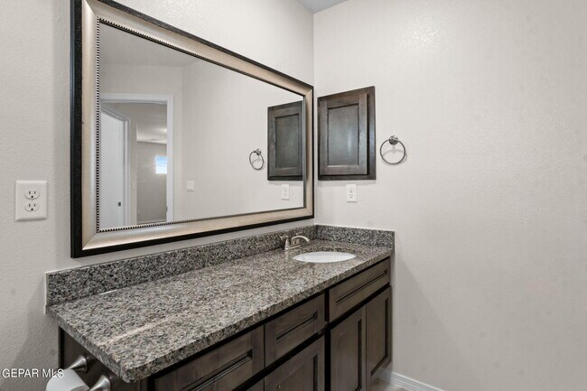 Building Photo - 11506 Summer Dr