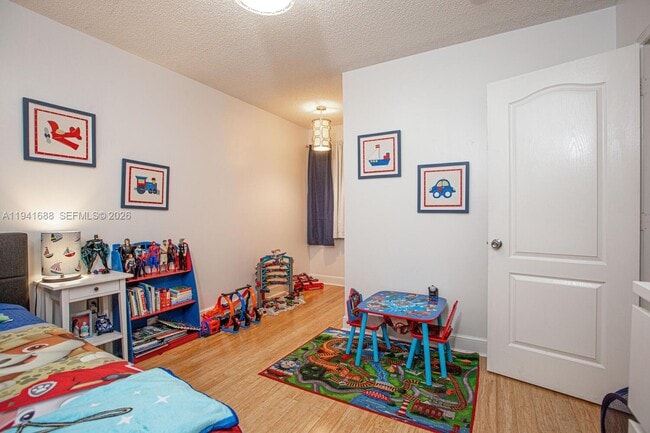 Building Photo - 16618 NW 73rd Ave