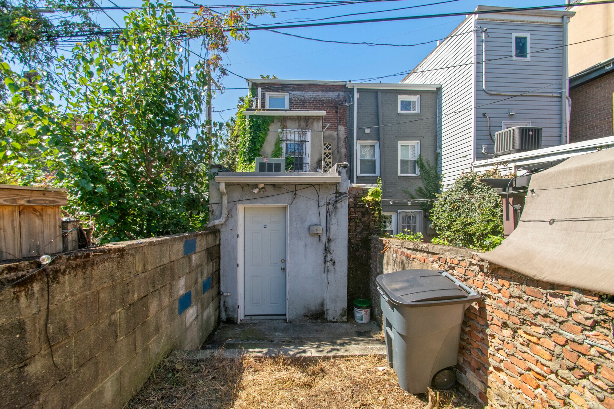 Building Photo - 329 S Durham St