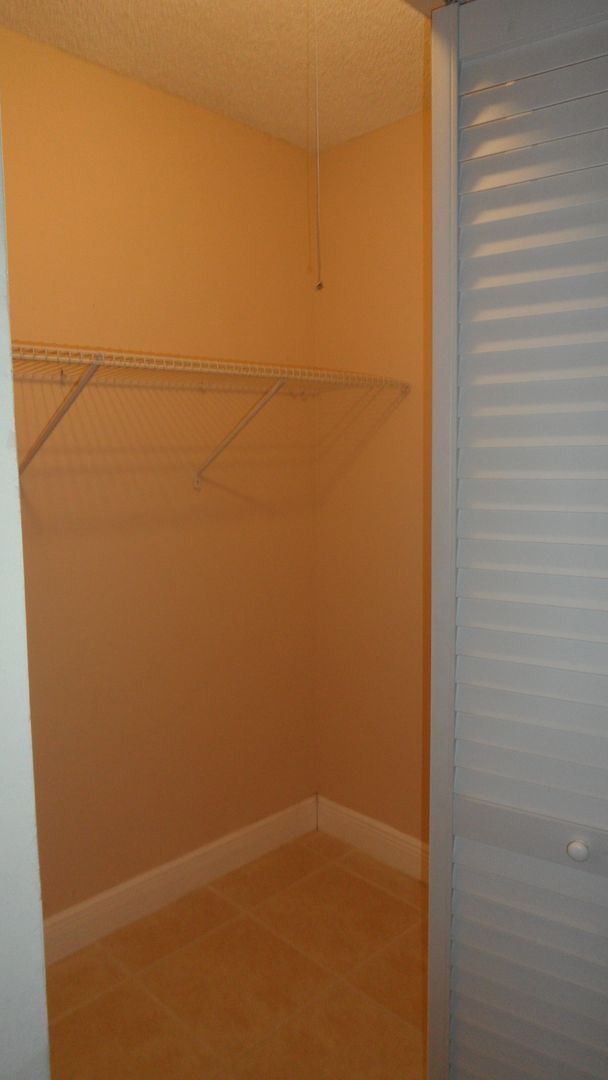 Building Photo - 10749 - Menkin LOJ 7-104 Condo