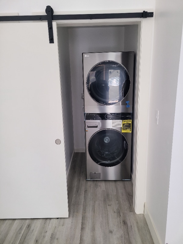 Building Photo - 2661 Valleywood Dr