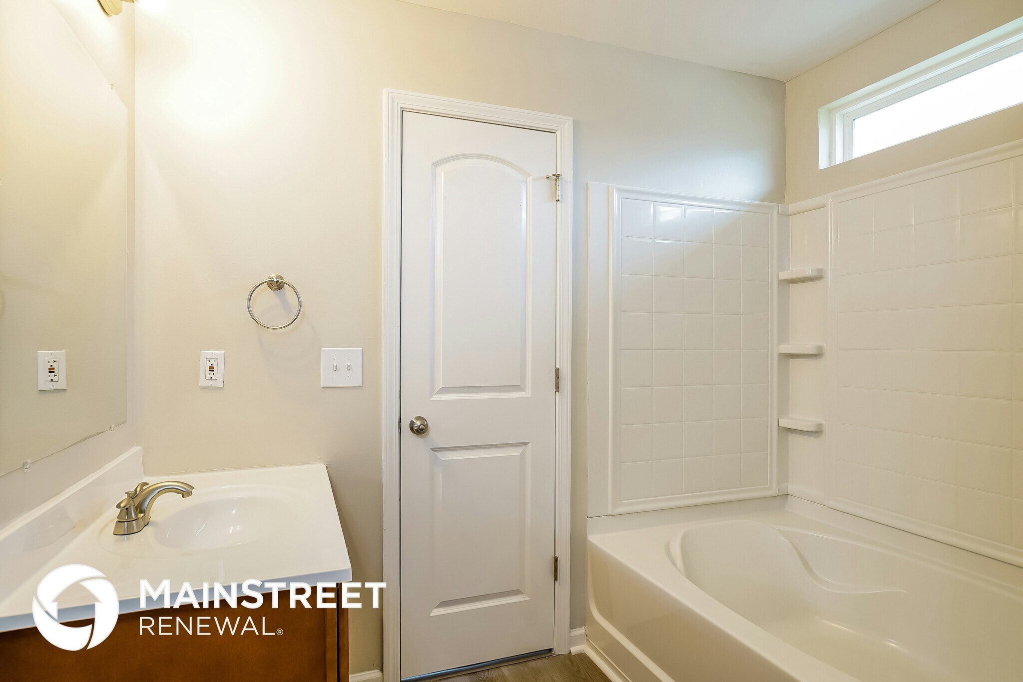 Building Photo - 4006 Glennstone Dr