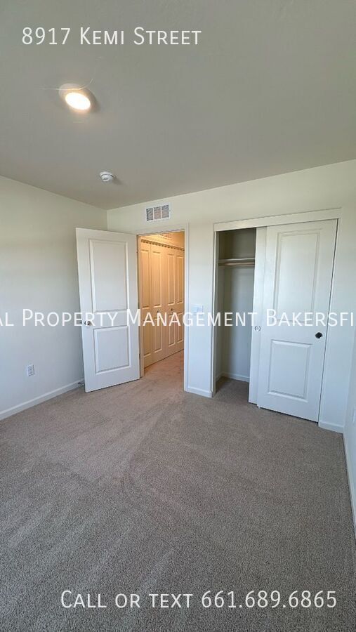 Building Photo - 8917 Kemi St