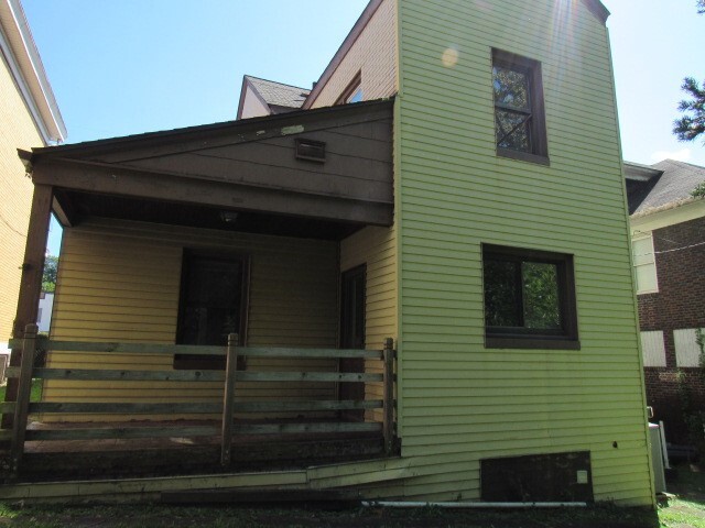 Building Photo - 21 Cleveland Ave