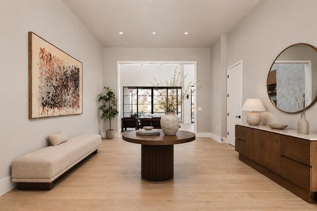 Building Photo - 6102 Forest Hills Dr