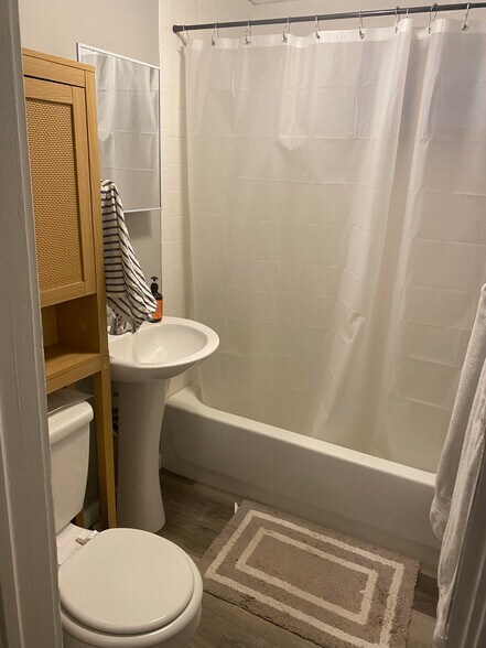 Building Photo - 21 Willoughby St