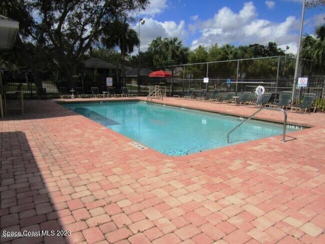 Building Photo - 3550 Sable Palm Ln