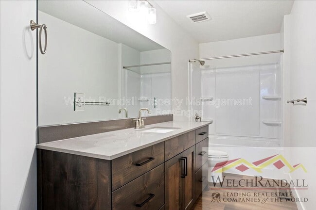 Building Photo - 235 W 690 N