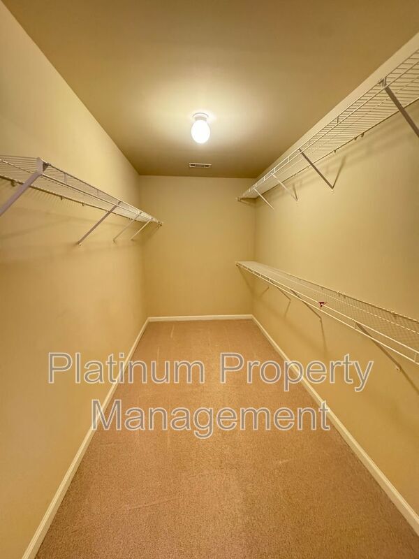 Building Photo - 13318 Flamingo Rd
