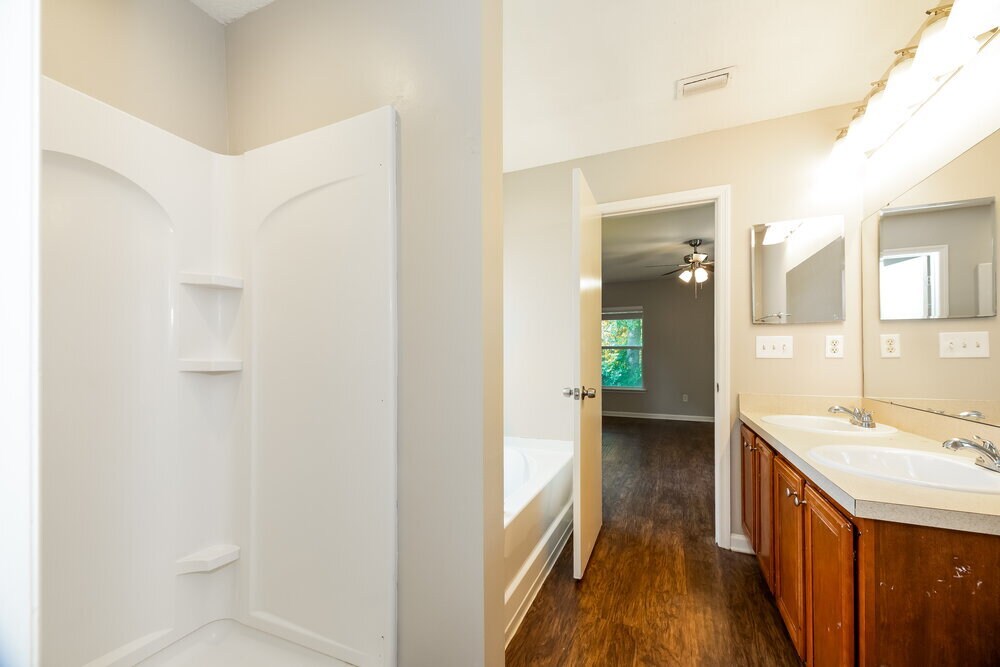 Building Photo - 12616 Pine Marsh Way