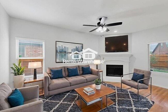 Building Photo - MOVE IN READY - 3BED/2BATH - HASLET, TEXAS