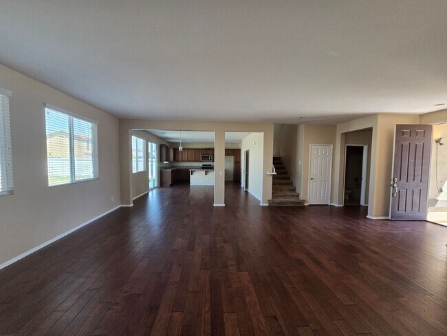 Building Photo - 3129 Trousdale Dr