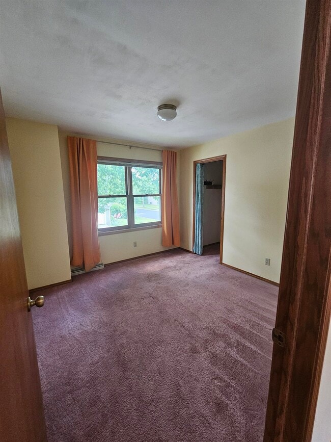 Building Photo - 7305 W Valley Ridge Dr