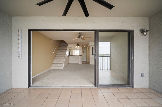Building Photo - 894 Buttonwood Dr