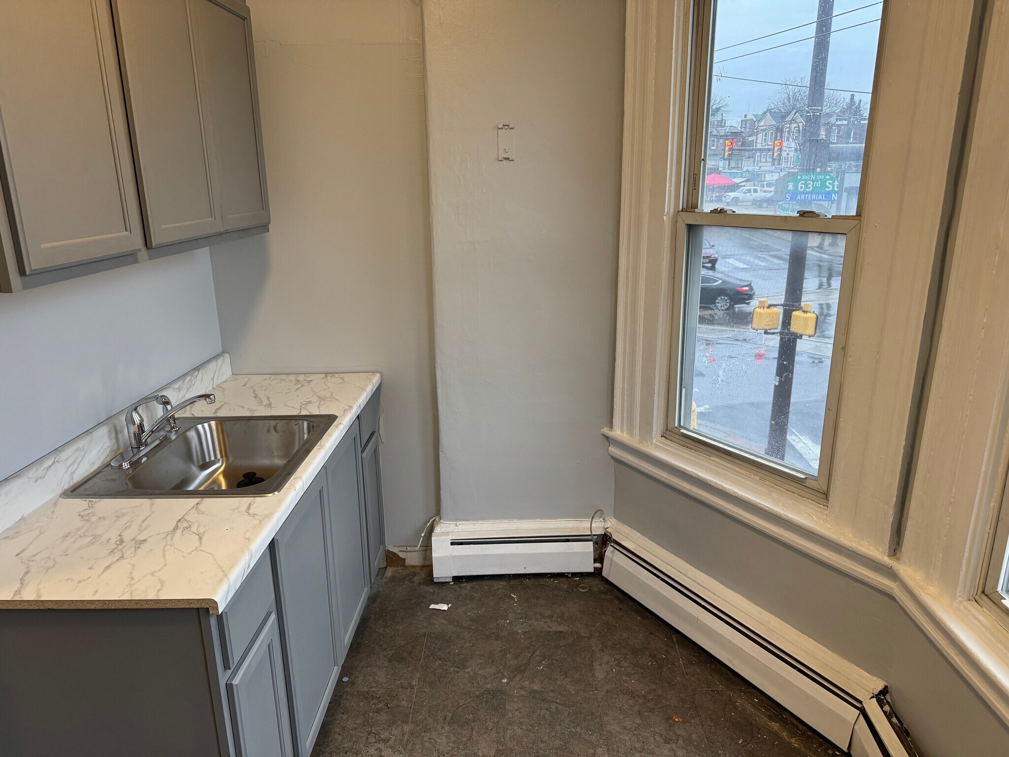 Building Photo - 559 N 63rd St