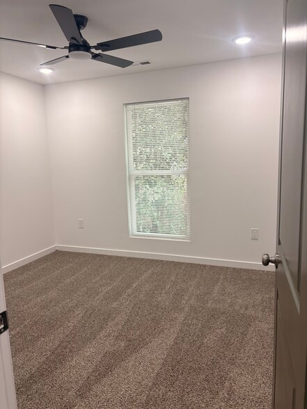 Building Photo - 1207 Tribble St
