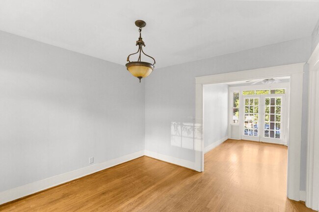 Interior Photo - Elmhart Apartments