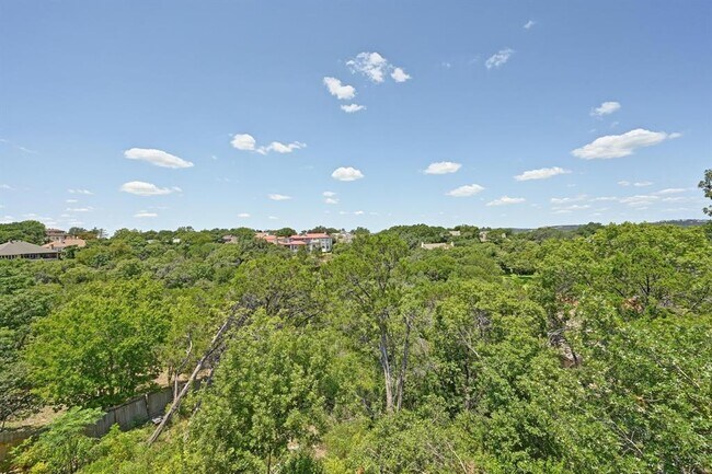Building Photo - 3510 Native Dancer Cove