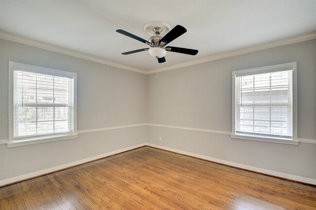 Building Photo - 5604 Whitehaven St