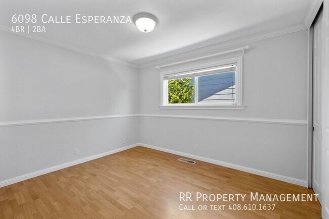 Building Photo - 6098 Cll Esperanza