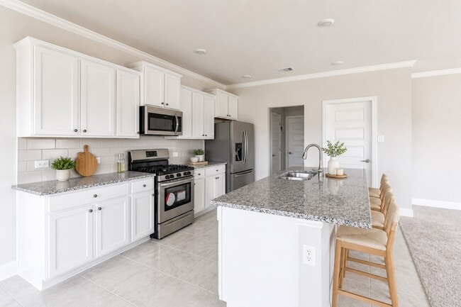 Building Photo - 401 Sunray Lake Ln
