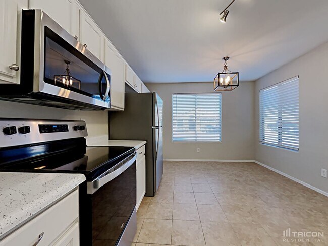 Building Photo - 2013 S 86th Dr