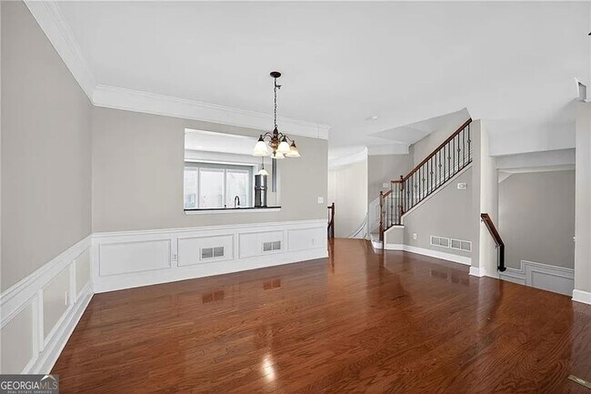 Building Photo - 4753 Cheviot Way SE