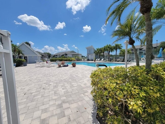 Building Photo - 455 US-19 ALT