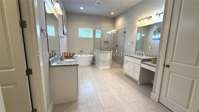 Building Photo - 10926 Brookeshire Chase Ln