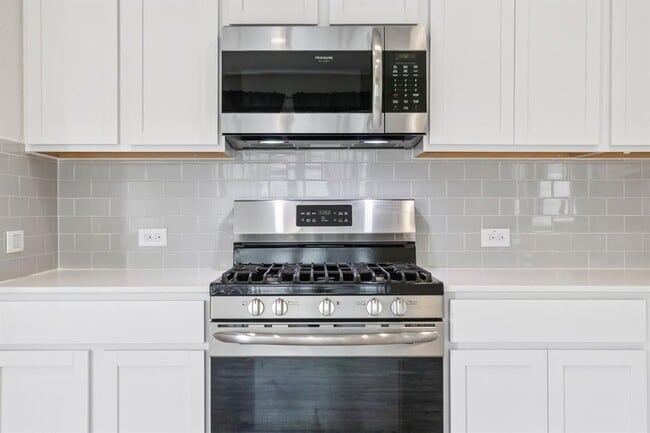 Building Photo - 8101 Linnie Ln