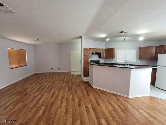 Building Photo - 5228 Mineral Lake Dr