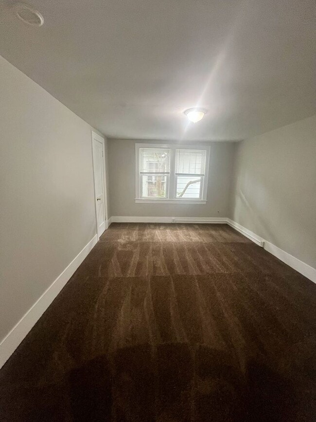 Building Photo - Three Bedroom House W/ Full unfinished Basement