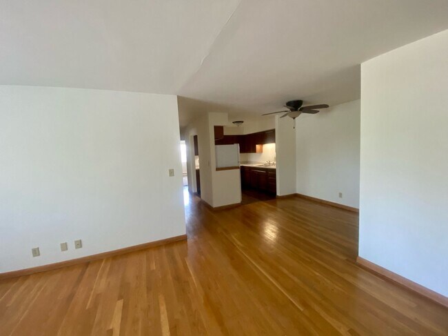 Interior Photo - Reid Terrace