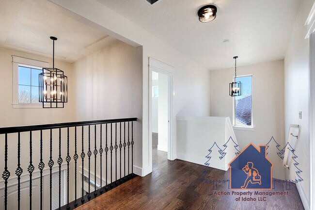 Building Photo - 2539 Bottle Brush Ave