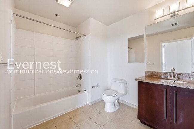 Building Photo - 1-Bed/1-Bath Condo with Pool, Spa, and Fitness Center!/Available Now!
