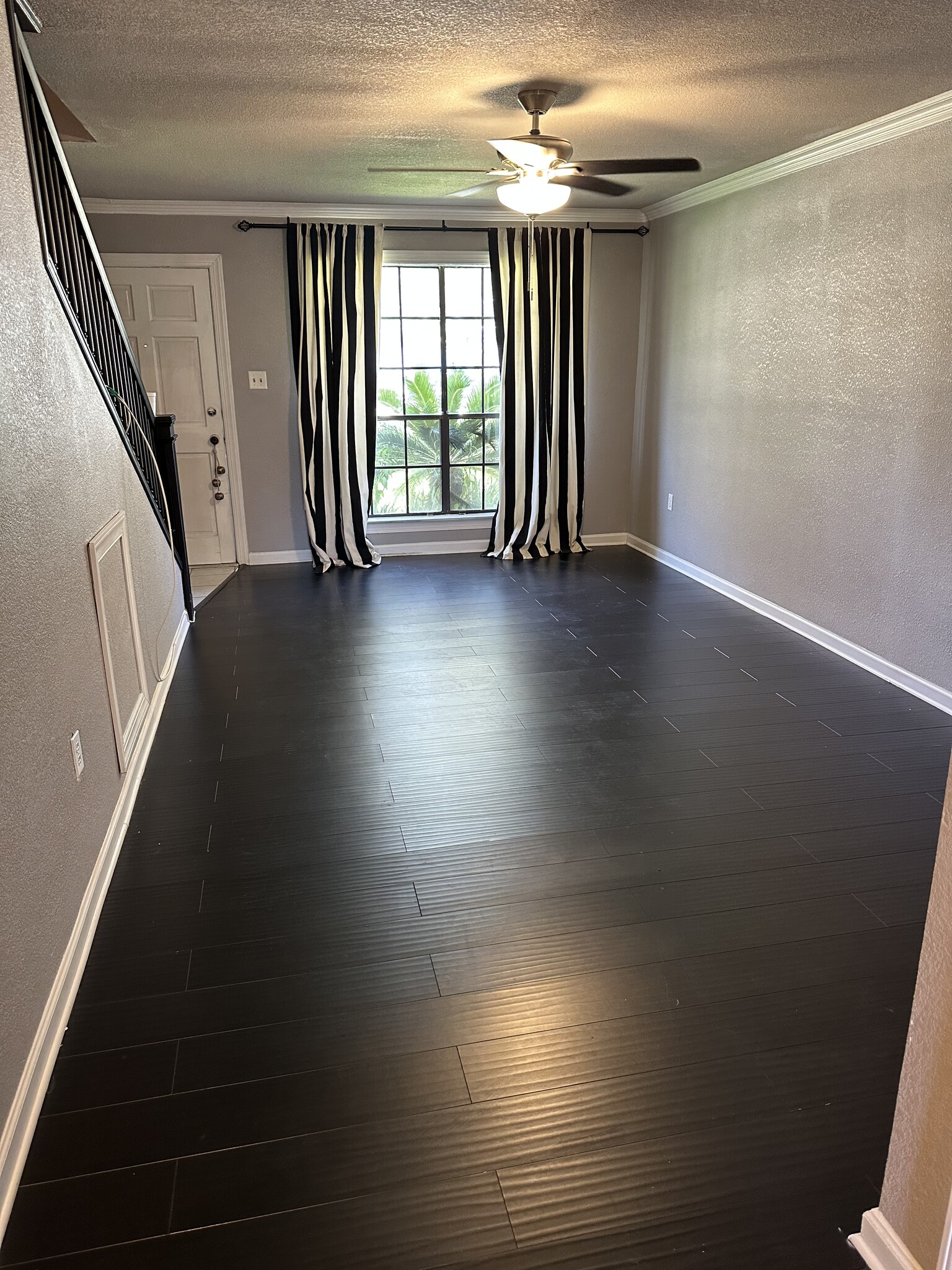 Family Room View 2 - 540 S Flannery Rd