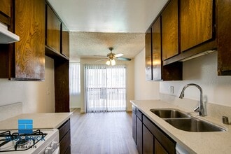 Building Photo - 5452 Corteen Pl