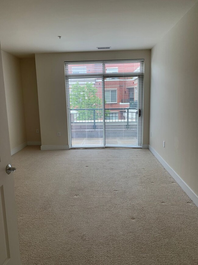 Building Photo - Actons Landing Condo