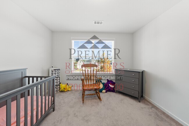 Building Photo - 7125 Double Pine Ct