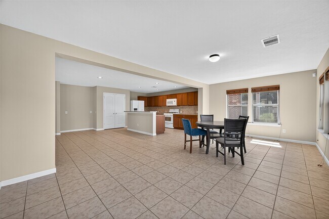 Building Photo - 16506 Lanesborough Dr