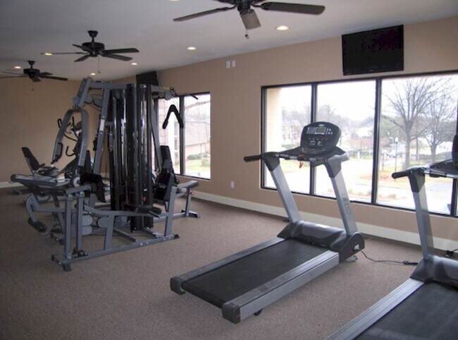 Building Photo - bg1024