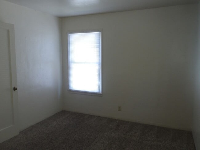 Building Photo - Cozy and Spacious Home for Rent