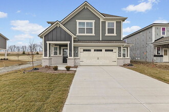 Building Photo - 15274 Farrington Rd