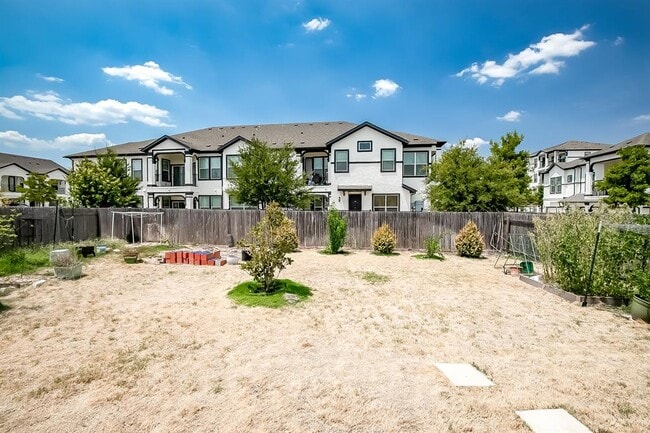Building Photo - 15912 Cadoz Dr