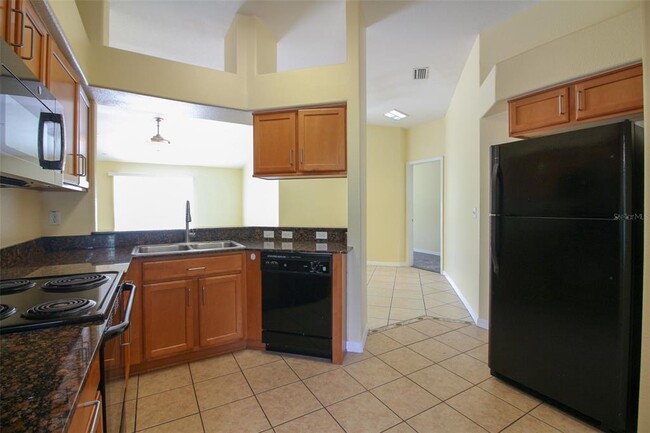 Building Photo - 1702 Holton Rd