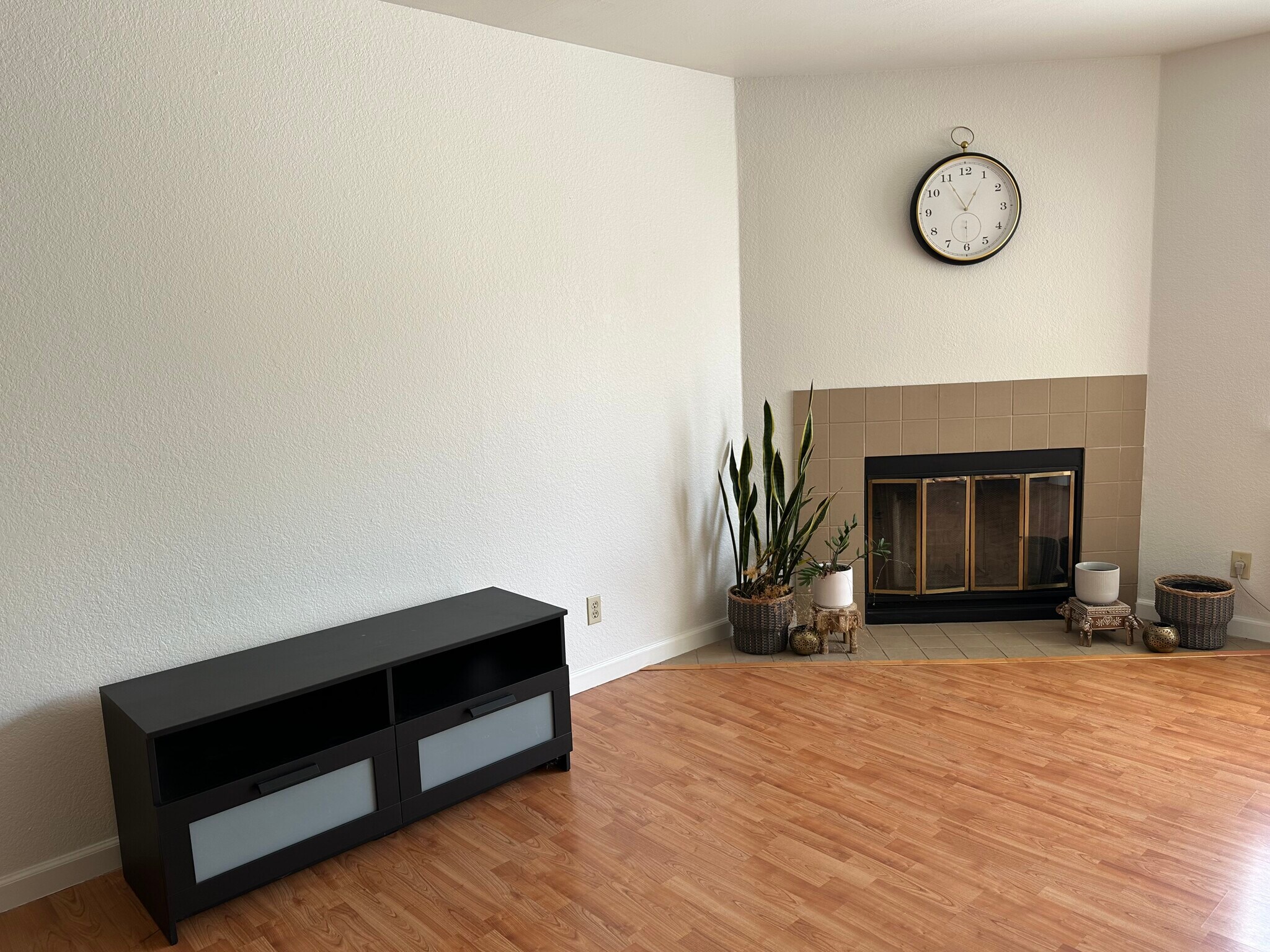 Building Photo - 39206 Guardino Dr