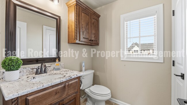 Building Photo - Owasso Executive Home for Rent (6beds/3.5baths)