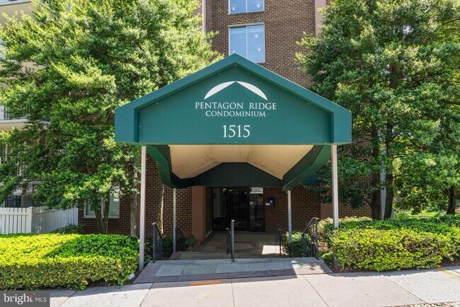 Building Photo - 1515 S Arlington Ridge Rd